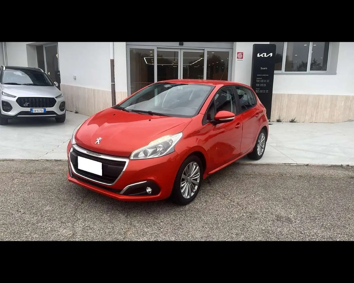 Photo 1 : Peugeot 208 2016 Petrol