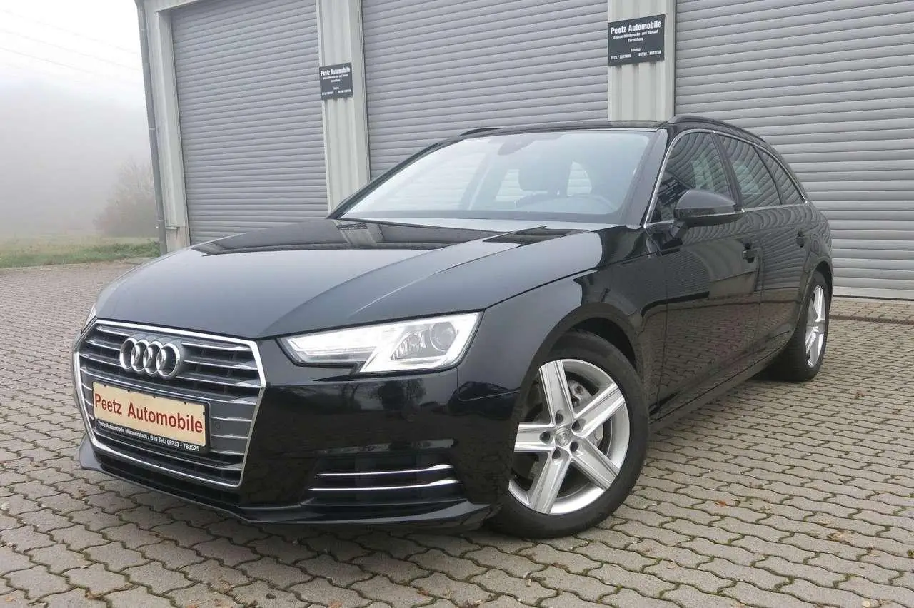 Photo 1 : Audi A4 2018 Diesel