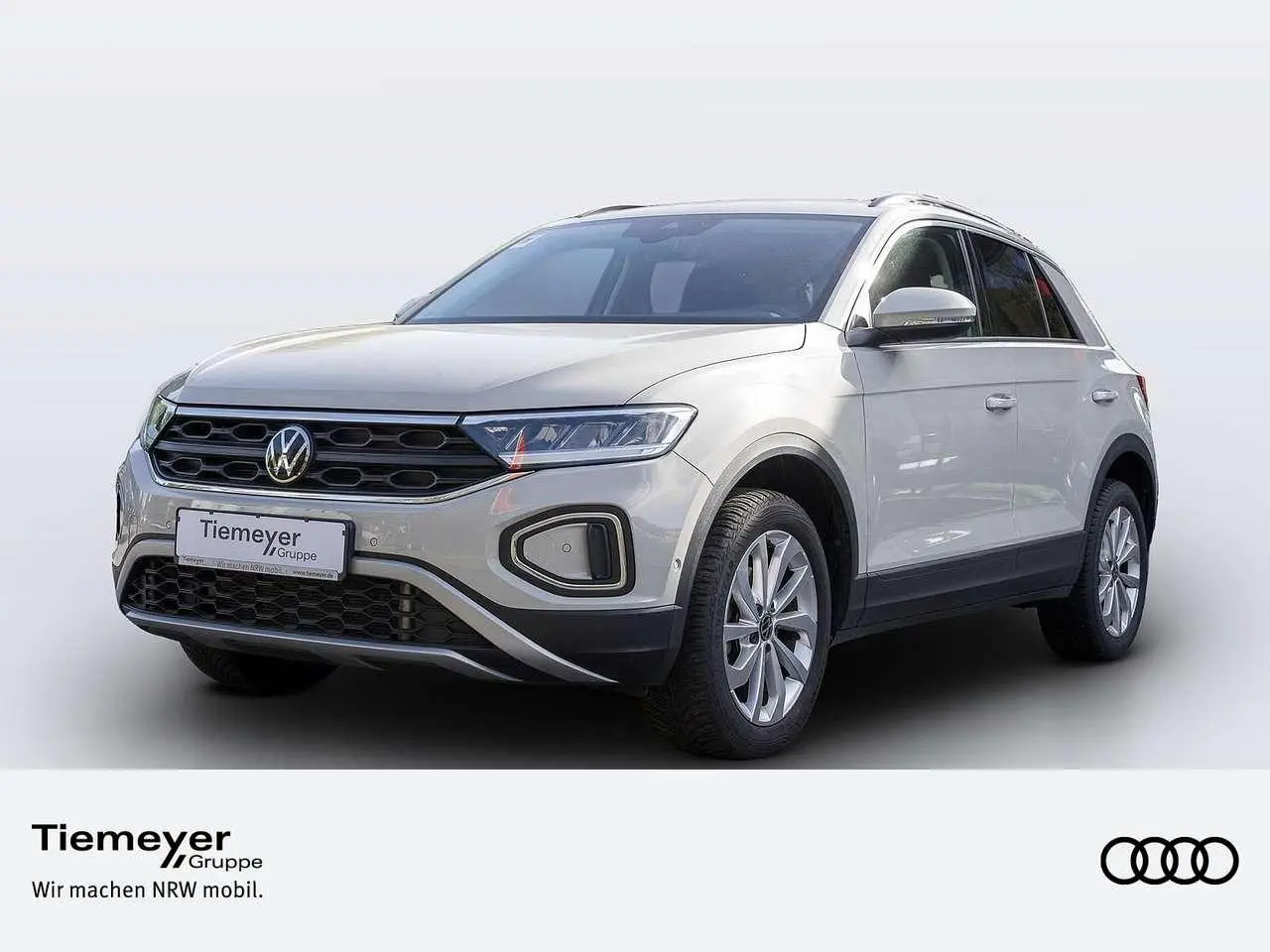 Photo 1 : Volkswagen T-roc 2023 Essence