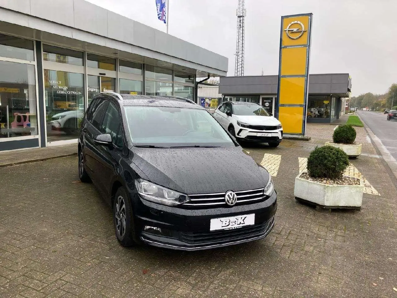 Photo 1 : Volkswagen Touran 2018 Petrol