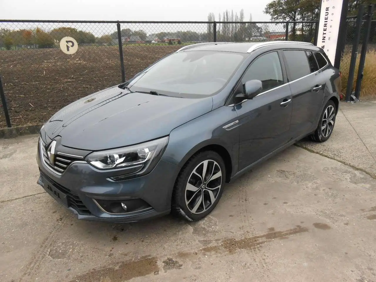 Photo 1 : Renault Megane 2019 Essence