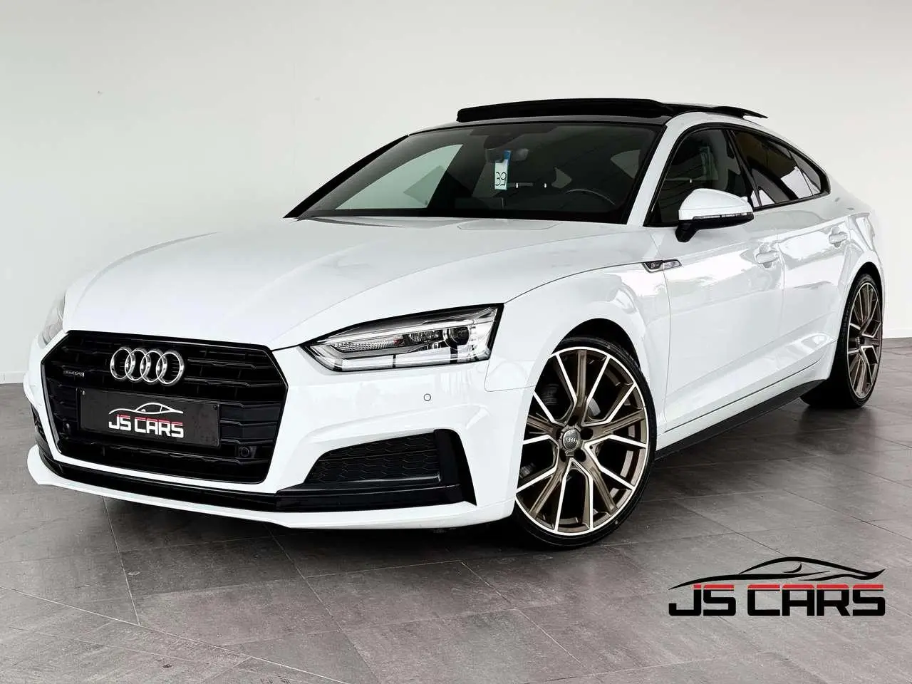 Photo 1 : Audi A5 2019 Diesel