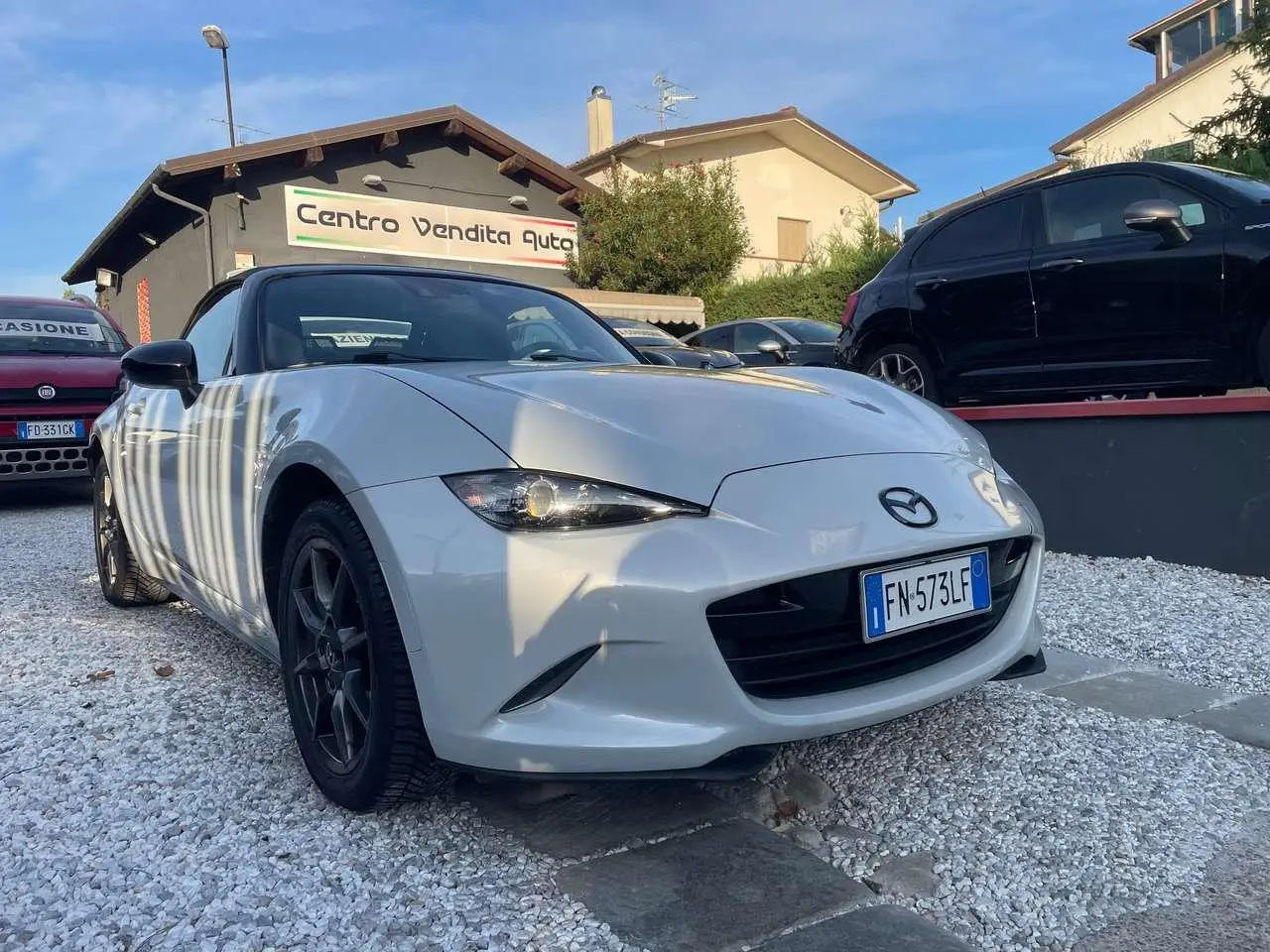 Photo 1 : Mazda Mx-5 2018 Petrol