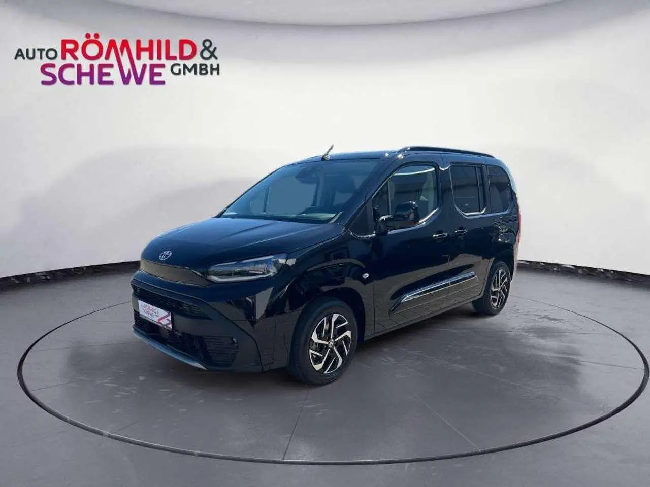 Photo 1 : Toyota Proace 2024 Petrol