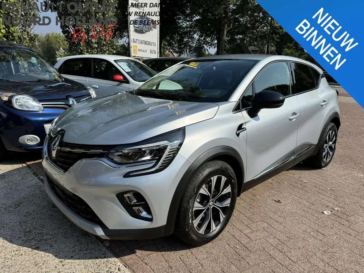 Photo 1 : Renault Captur 2023 Essence