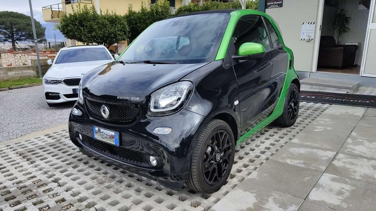 Photo 1 : Smart Fortwo 2019 Électrique