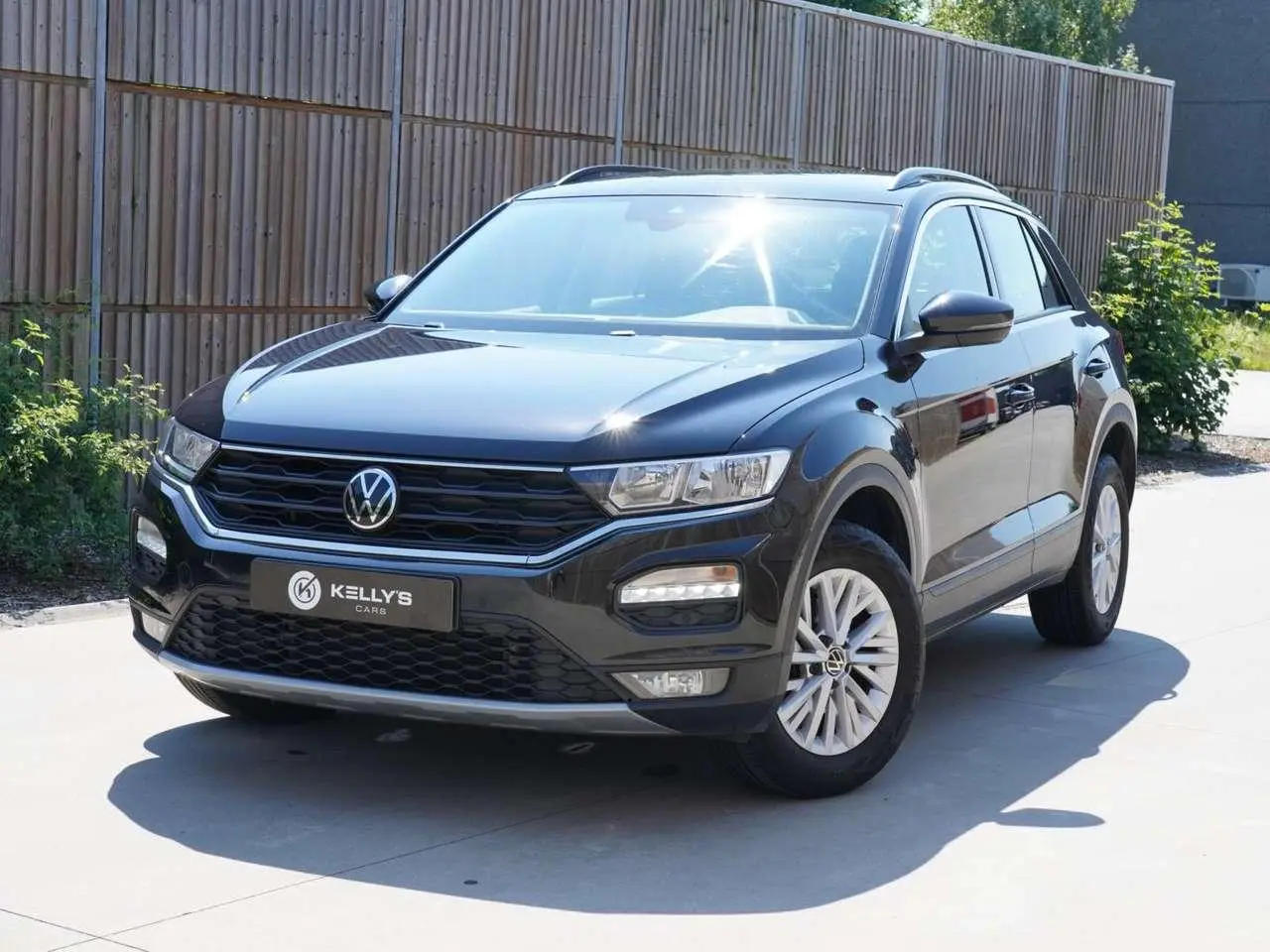 Photo 1 : Volkswagen T-roc 2021 Petrol