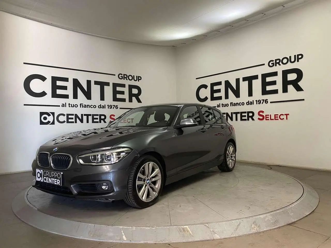 Photo 1 : Bmw Serie 1 2019 Diesel