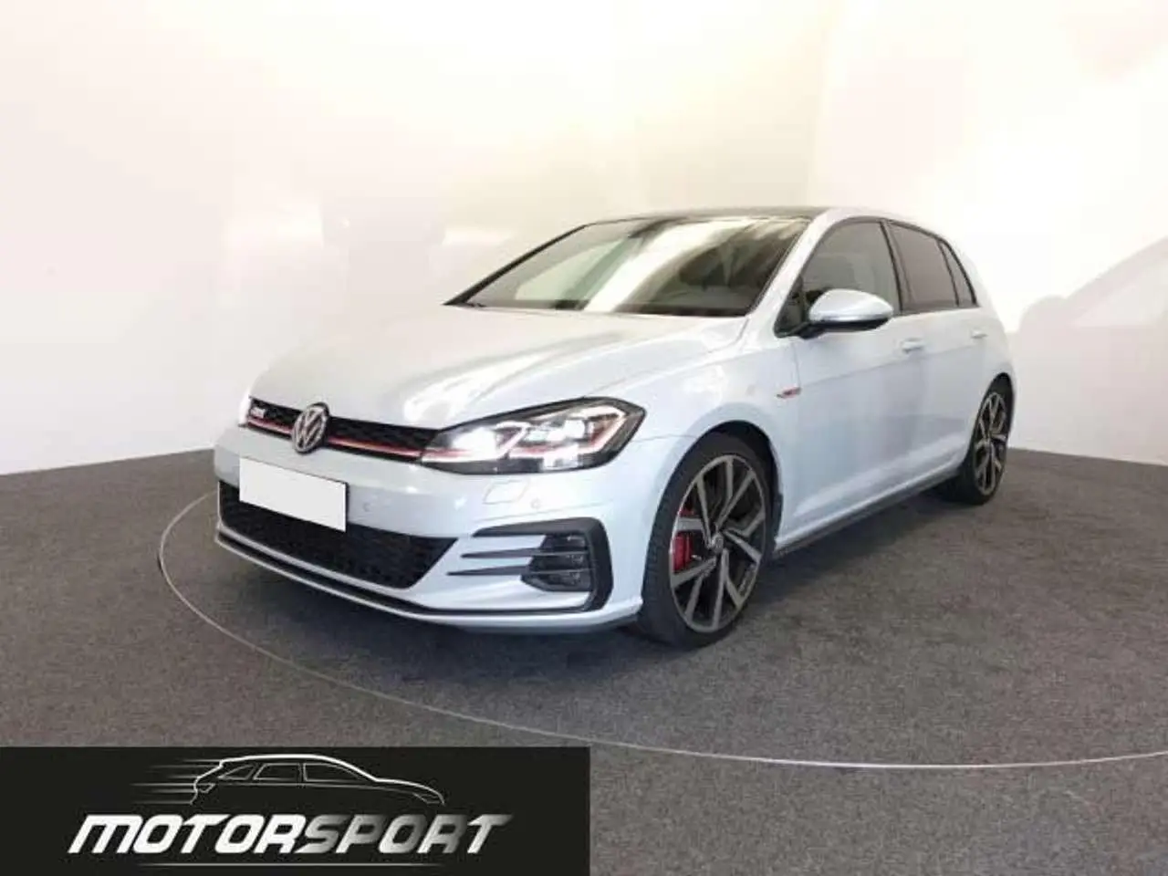 Photo 1 : Volkswagen Golf 2018 Essence