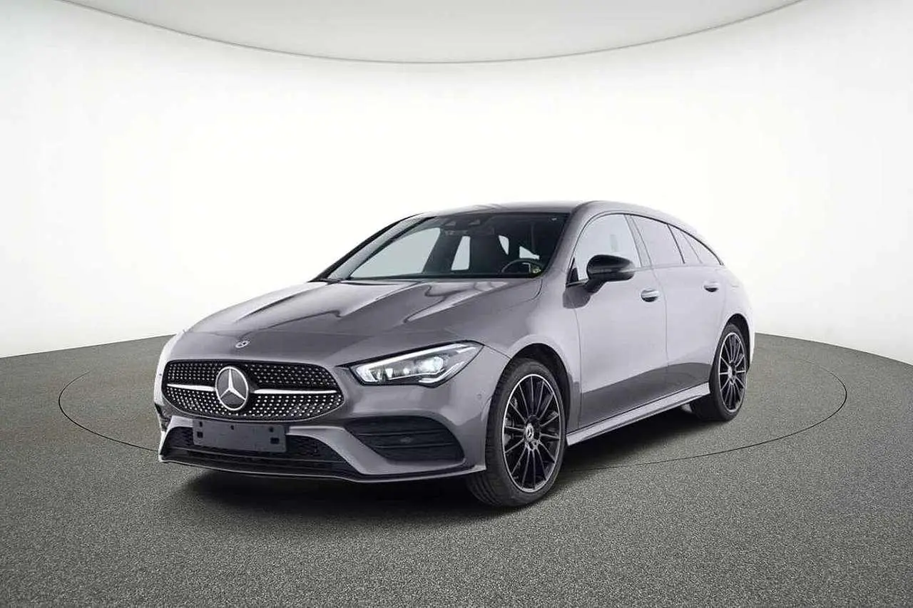 Photo 1 : Mercedes-benz Classe Cla 2023 Hybrid