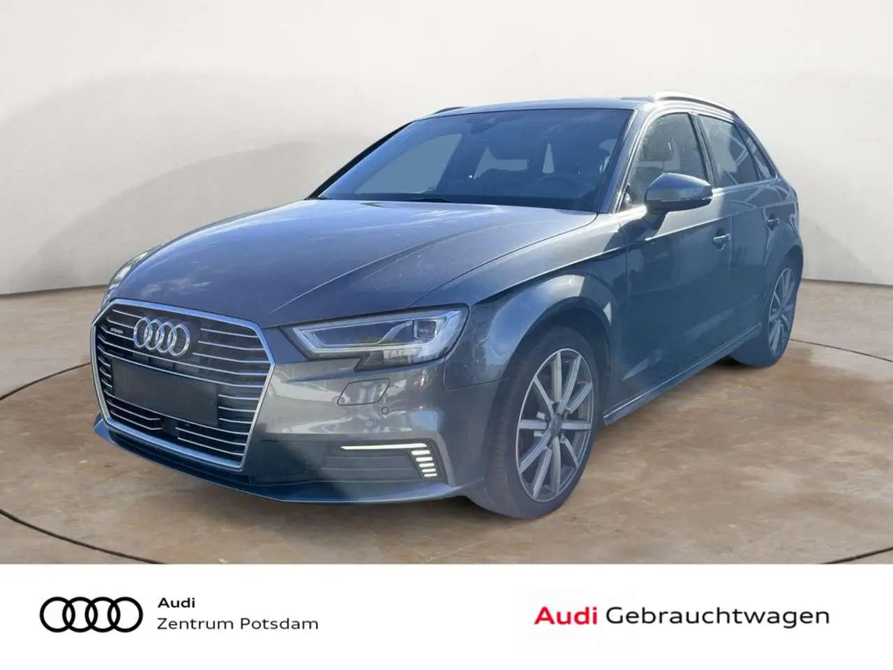 Photo 1 : Audi A3 2020 Hybrid