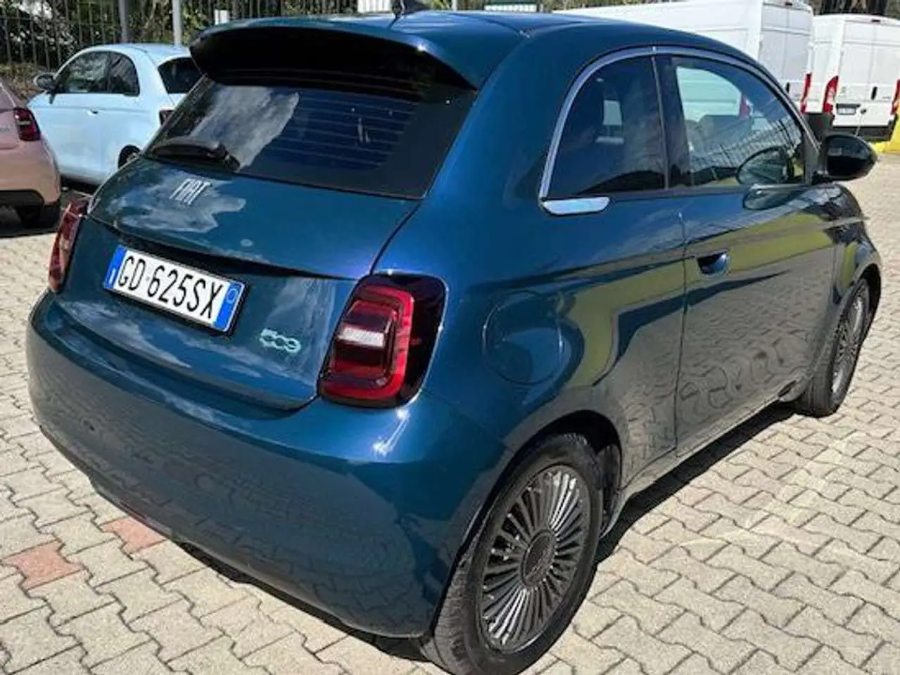 Photo 1 : Fiat 500 2020 Électrique