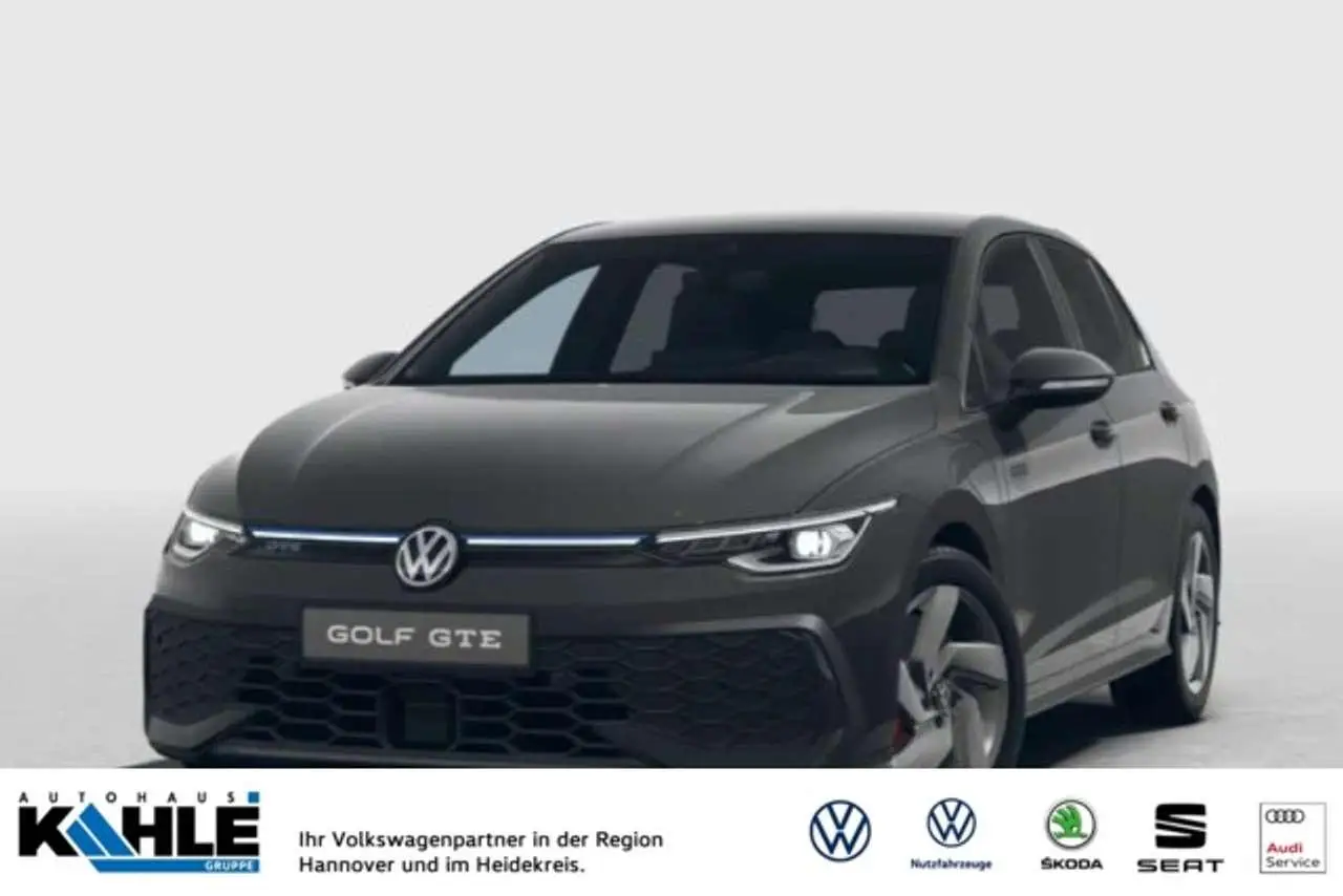 Photo 1 : Volkswagen Golf 2024 Hybrid