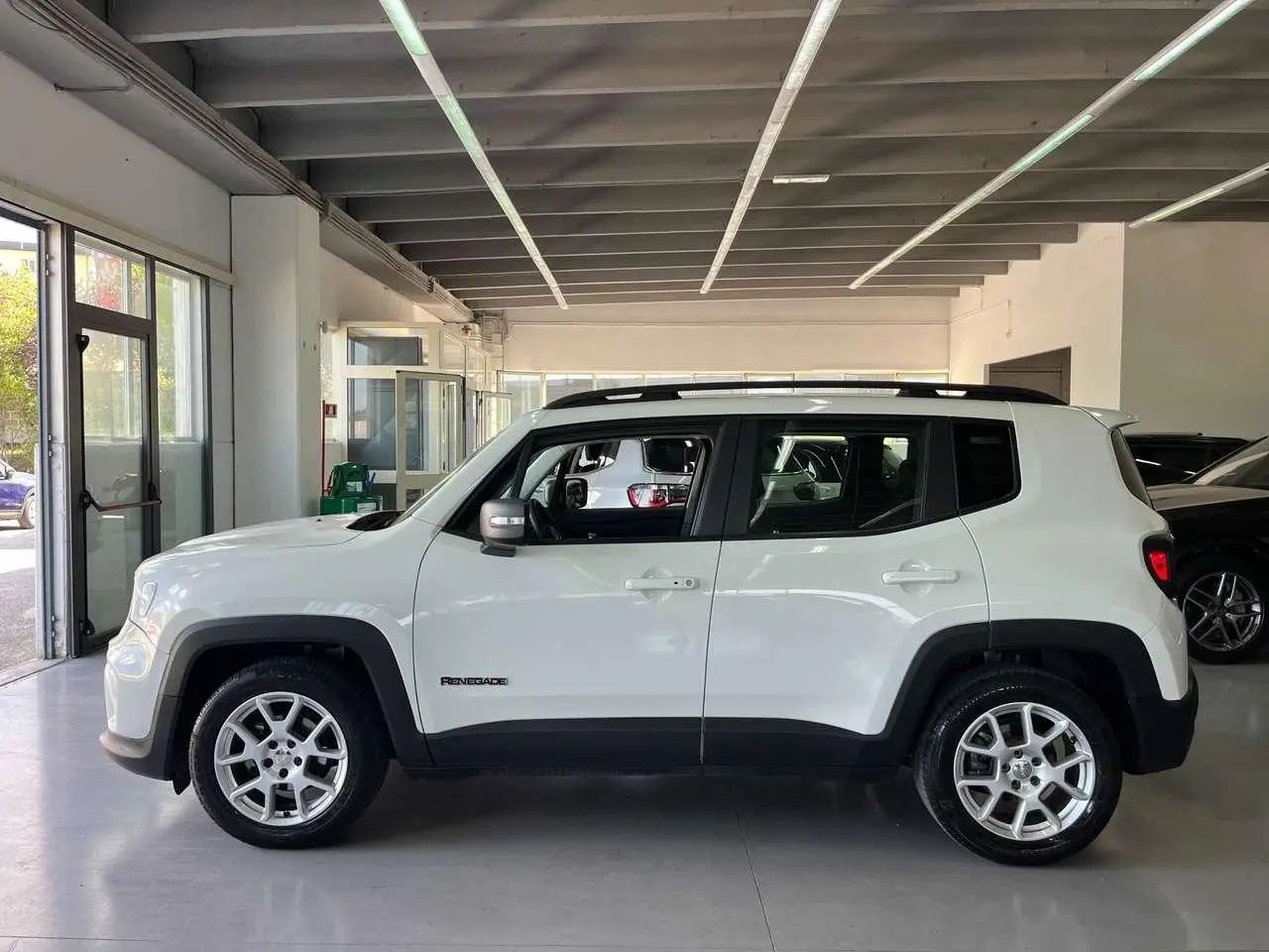 Photo 1 : Jeep Renegade 2021 Diesel