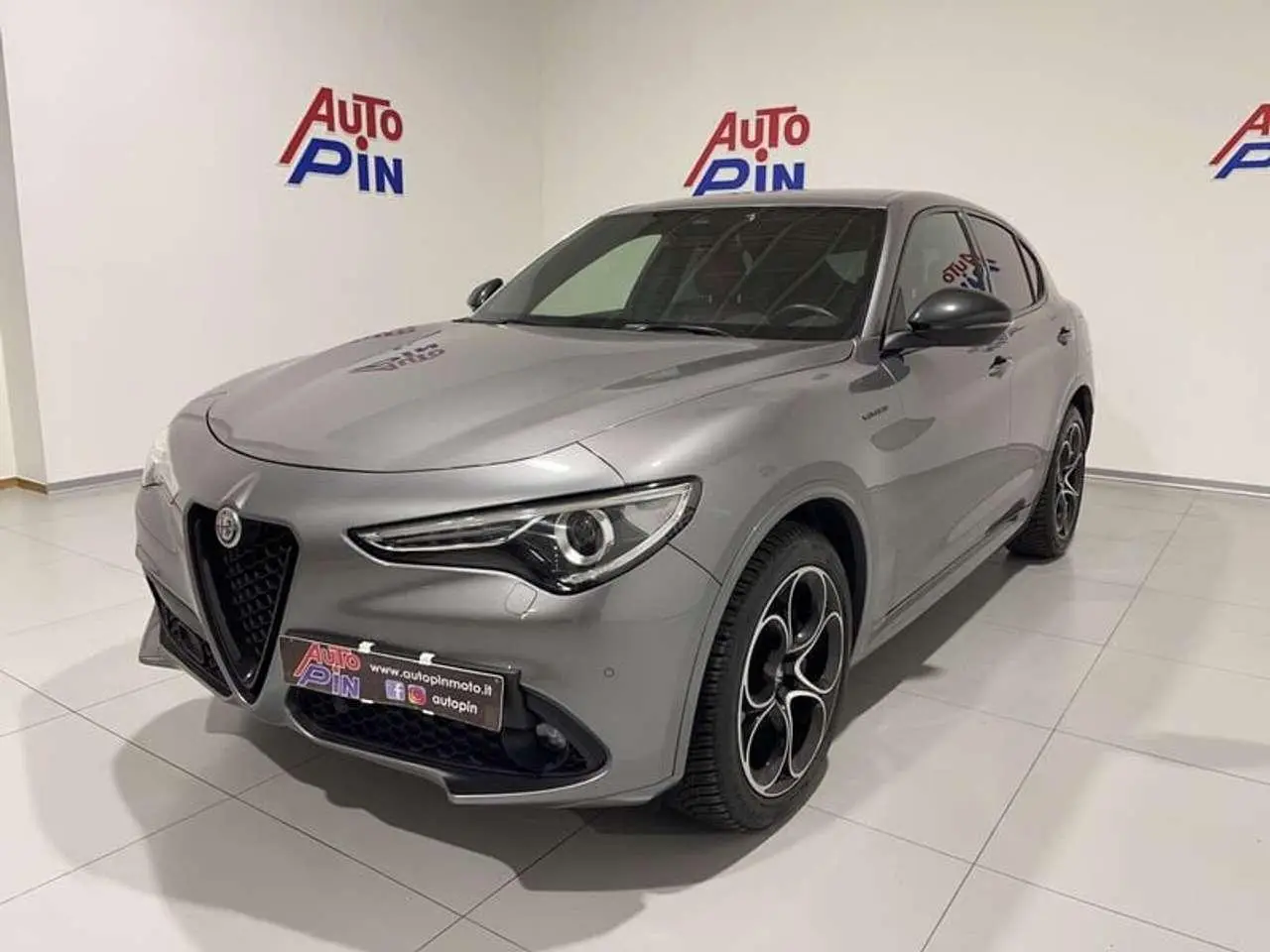 Photo 1 : Alfa Romeo Stelvio 2021 Diesel