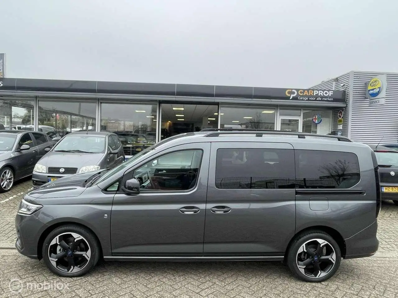 Photo 1 : Ford Tourneo 2022 Essence