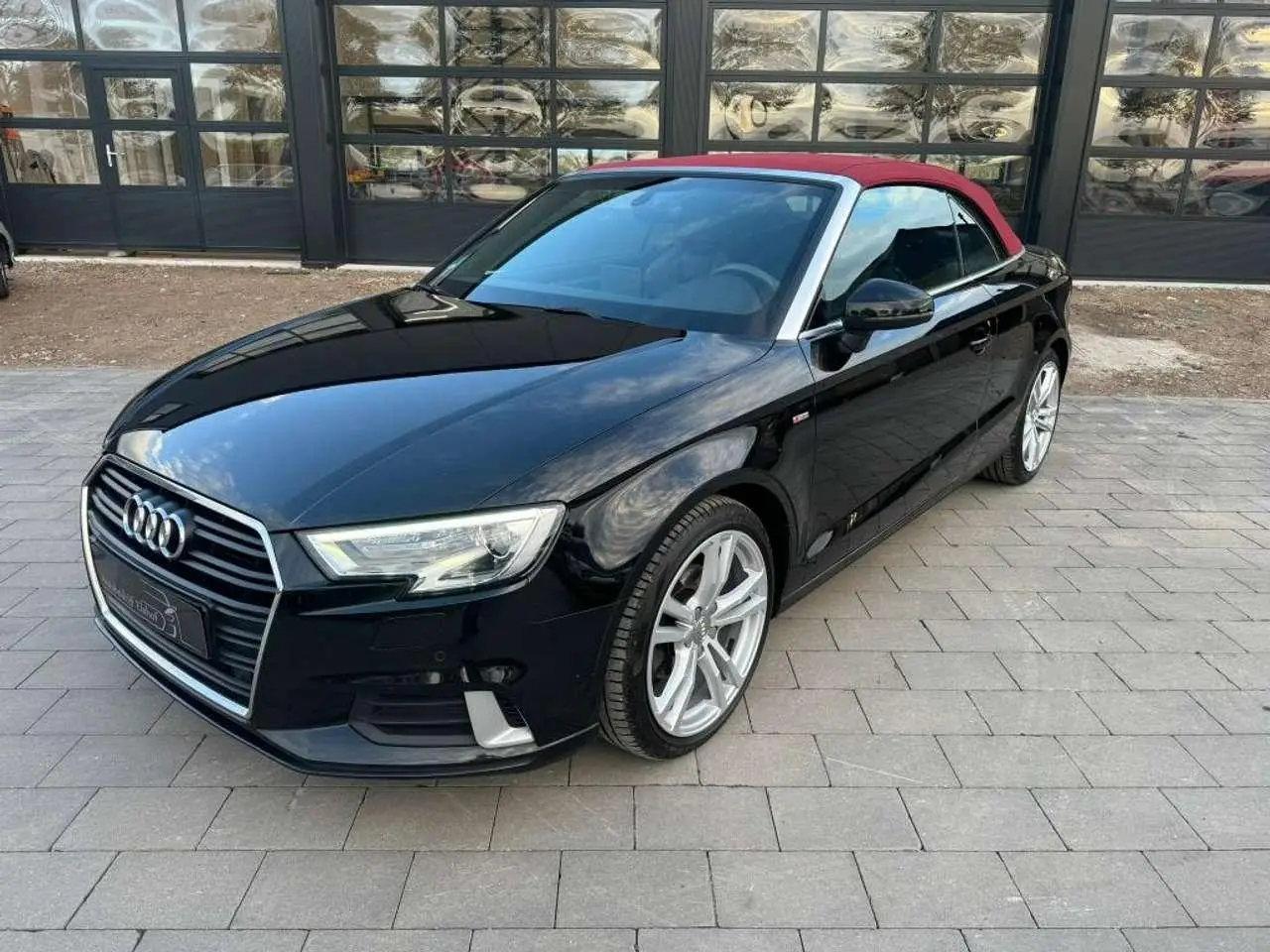 Photo 1 : Audi A3 2016 Petrol