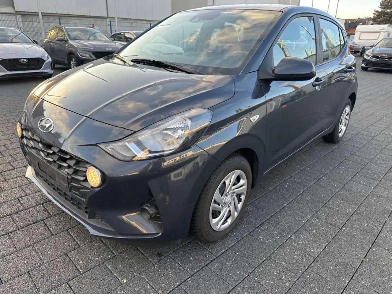 Photo 1 : Hyundai I10 2023 Petrol