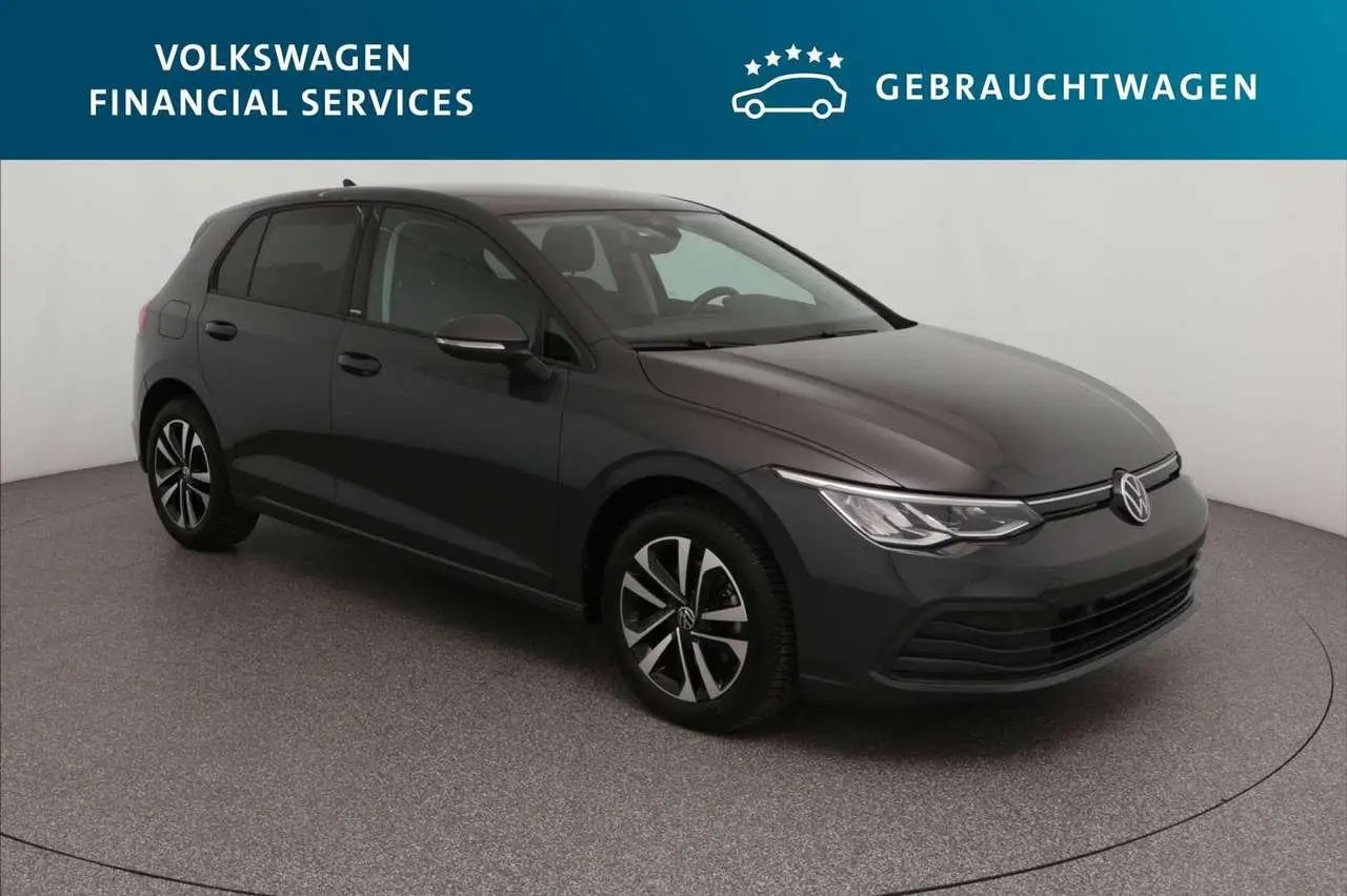 Photo 1 : Volkswagen Golf 2021 Essence