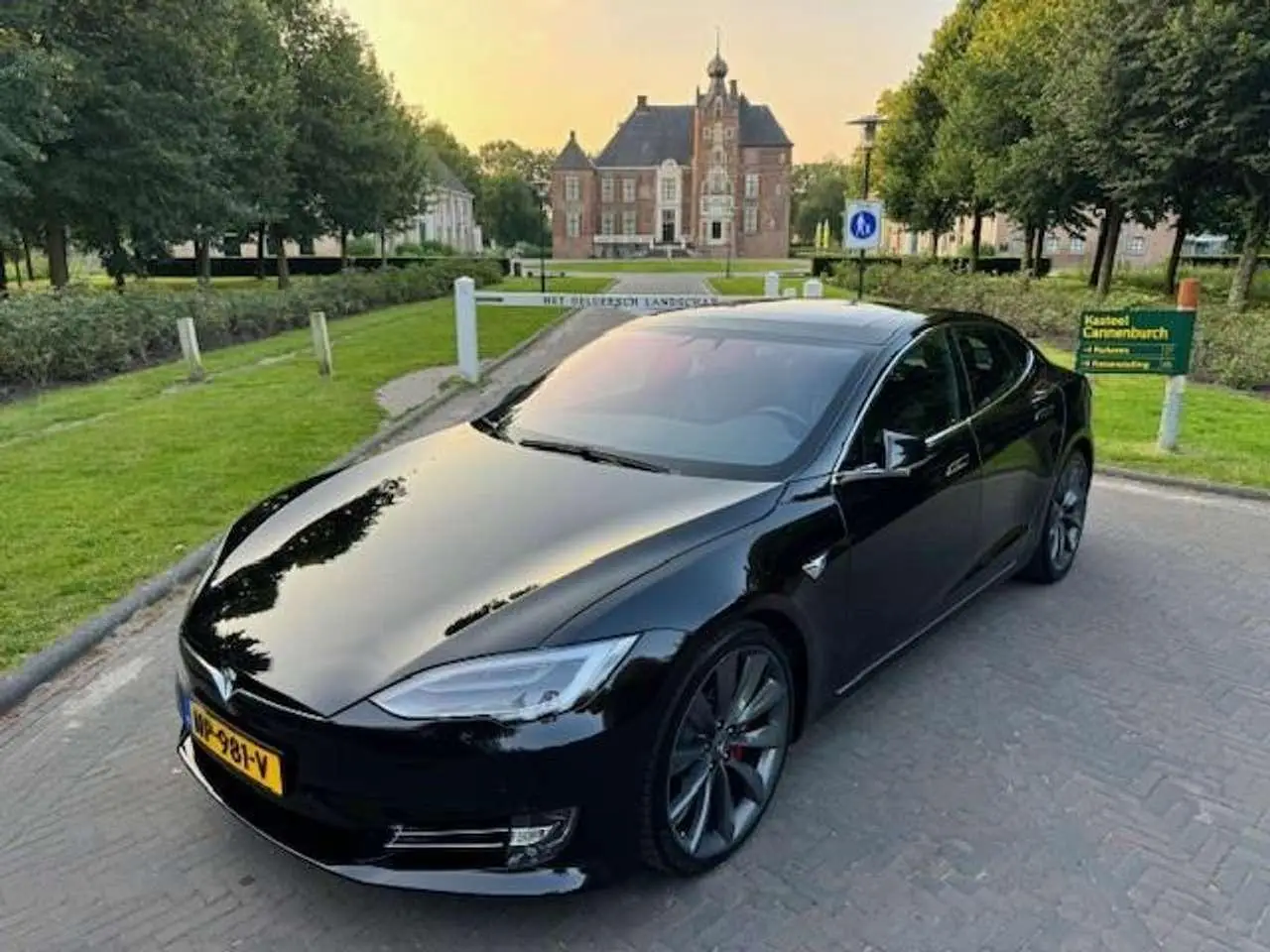 Photo 1 : Tesla Model S 2017 Électrique