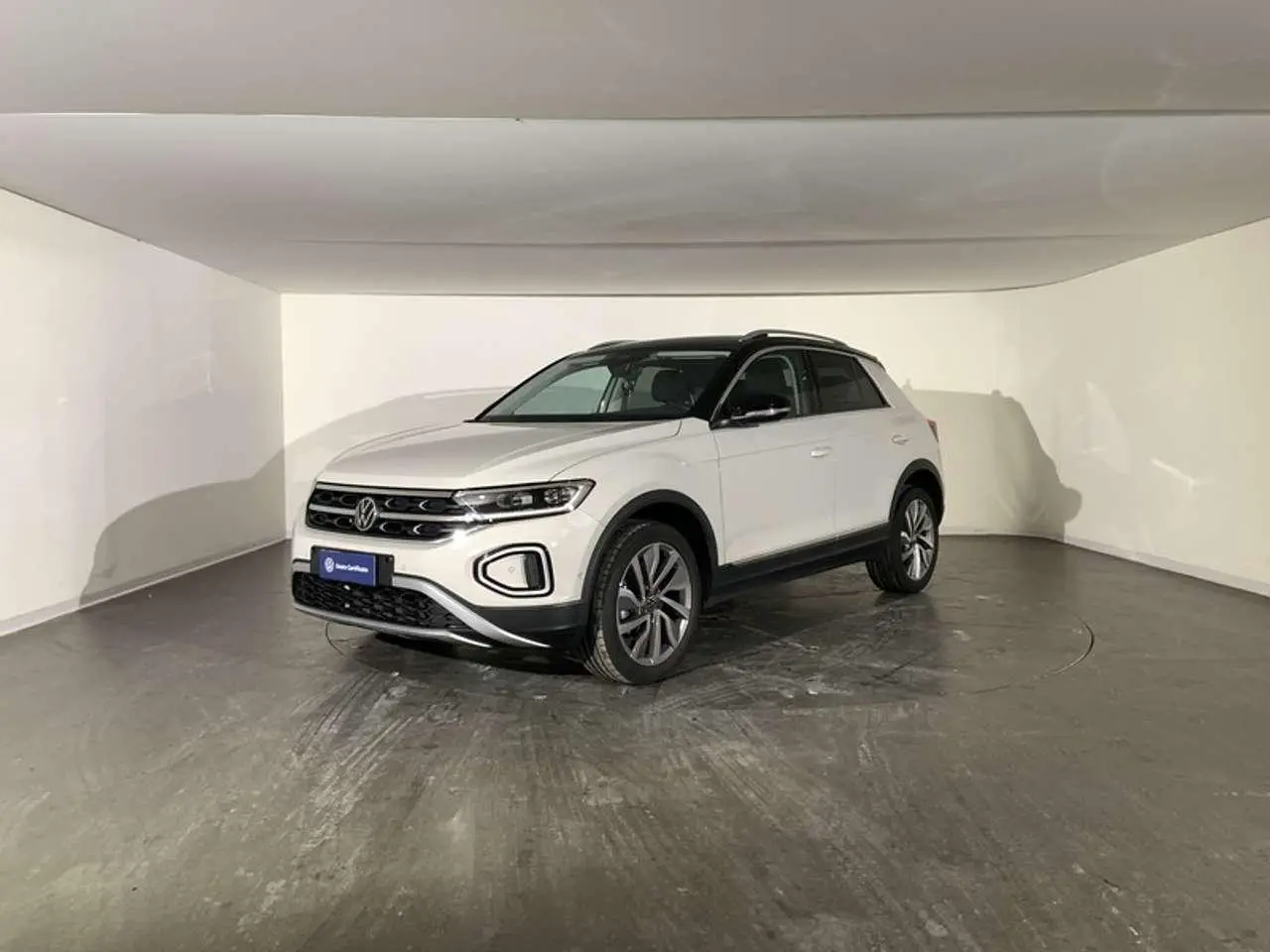 Photo 1 : Volkswagen T-roc 2022 Petrol