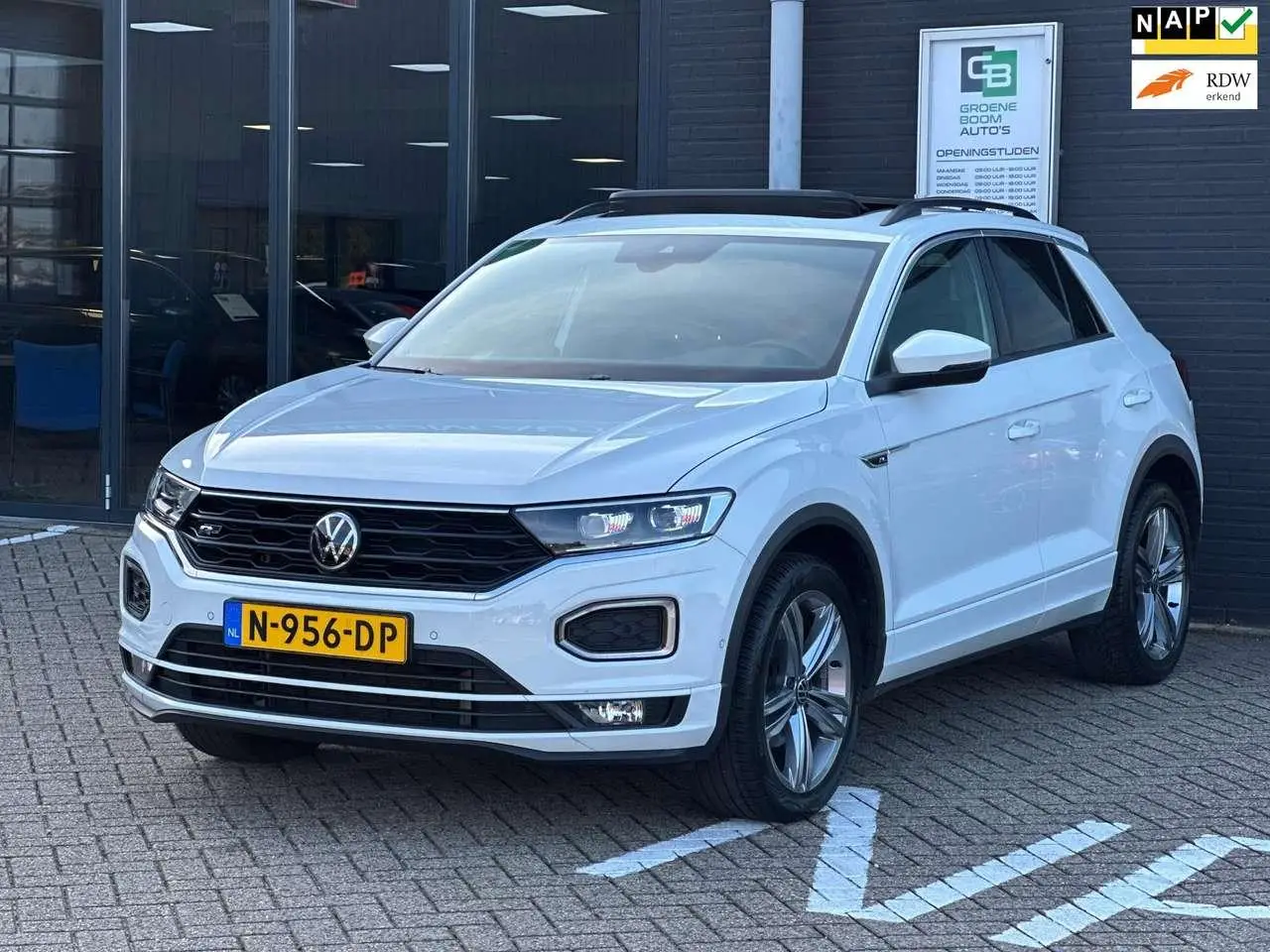 Photo 1 : Volkswagen T-roc 2021 Essence