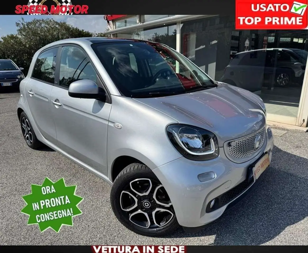 Photo 1 : Smart Forfour 2017 Essence