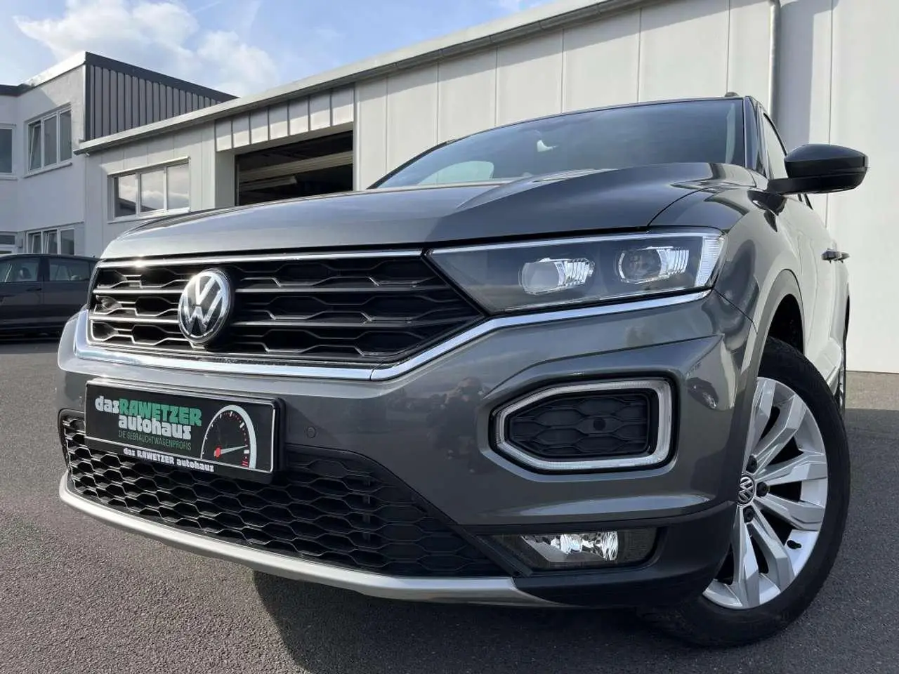 Photo 1 : Volkswagen T-roc 2020 Essence