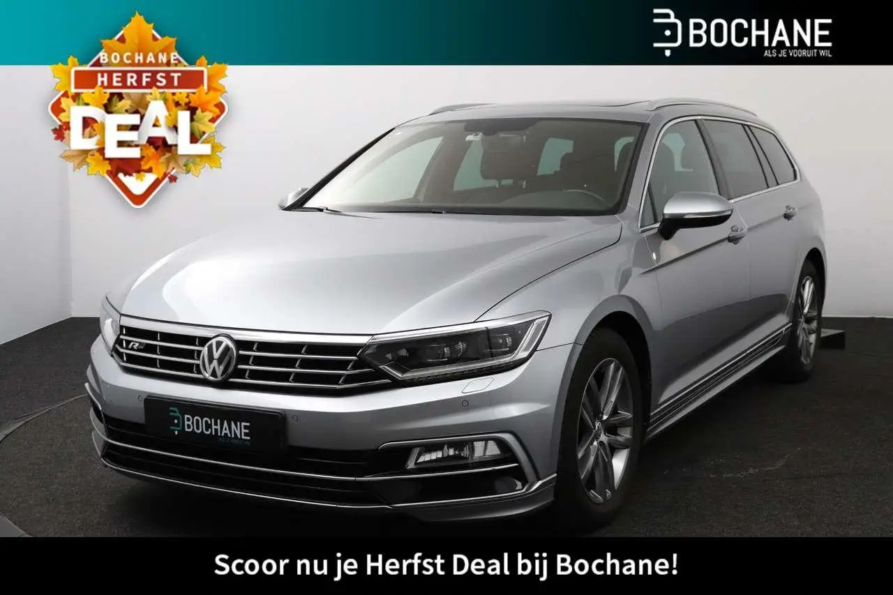 Photo 1 : Volkswagen Passat 2019 Petrol