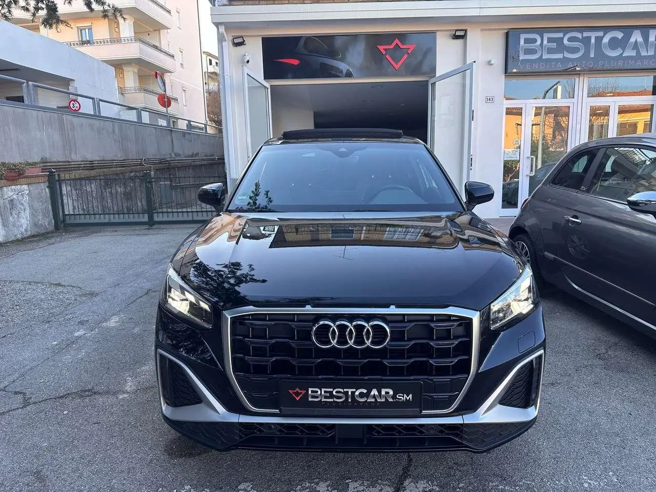 Photo 1 : Audi Q2 2021 Diesel