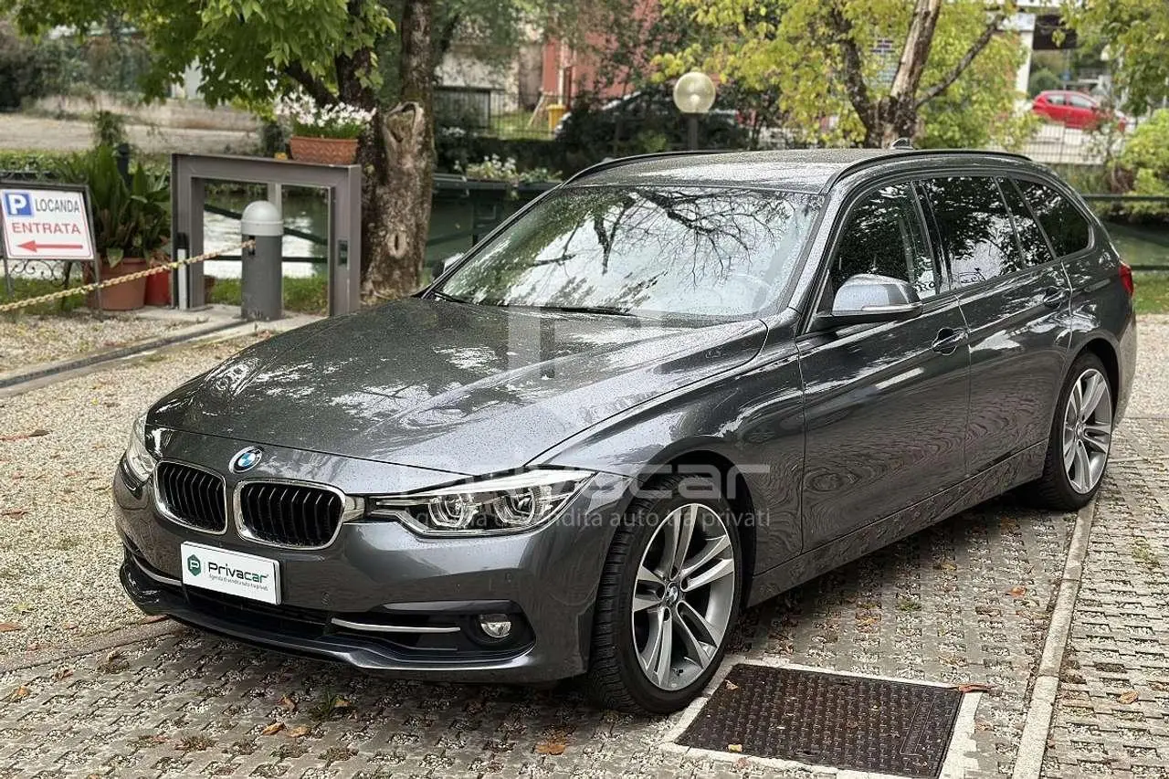 Photo 1 : Bmw Serie 3 2018 Diesel