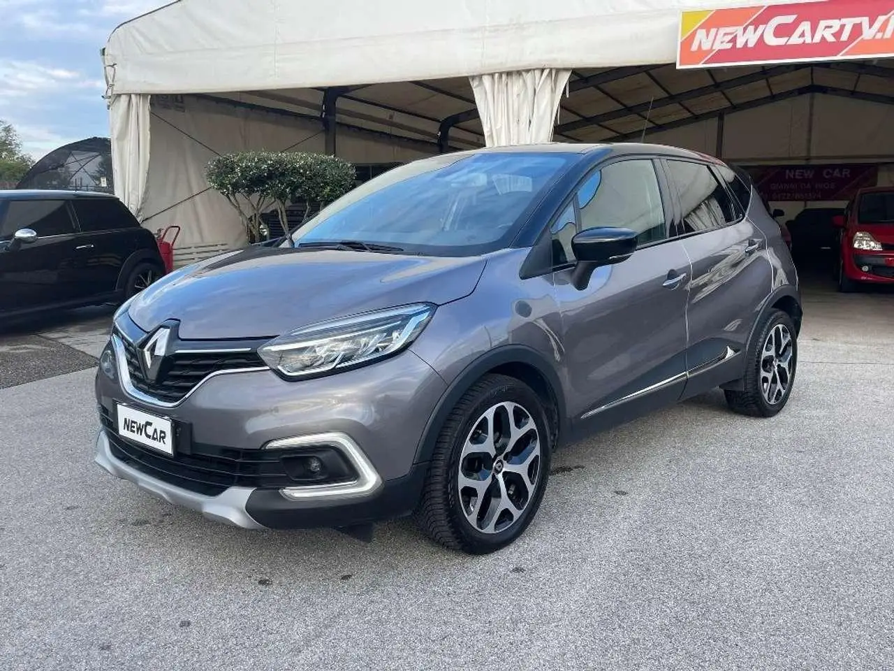 Photo 1 : Renault Captur 2019 Essence