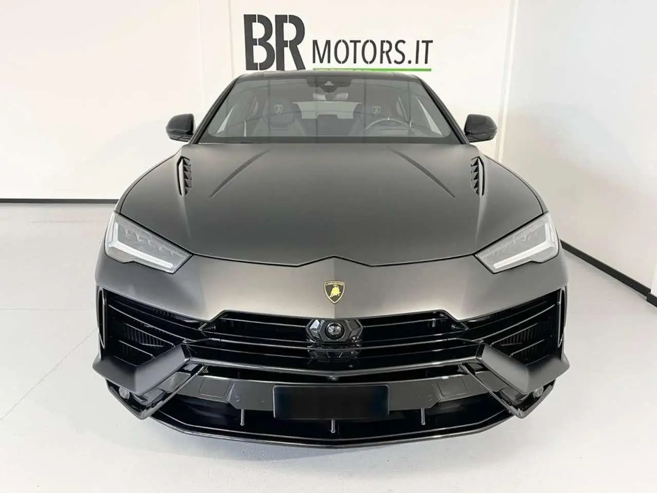 Photo 1 : Lamborghini Urus 2024 Petrol