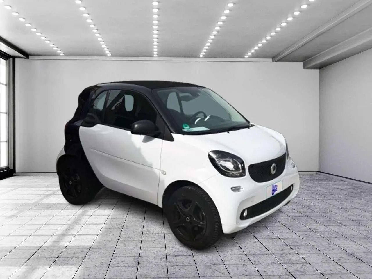 Photo 1 : Smart Fortwo 2018 Petrol