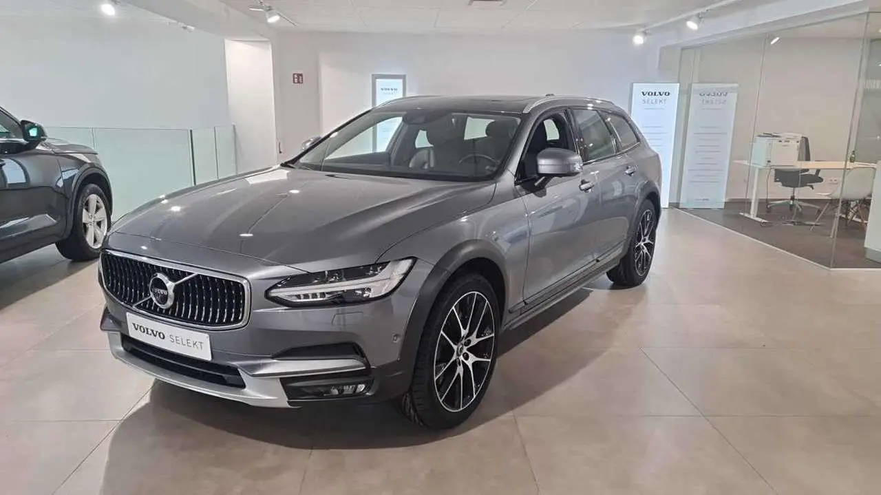 Photo 1 : Volvo V90 2017 Diesel