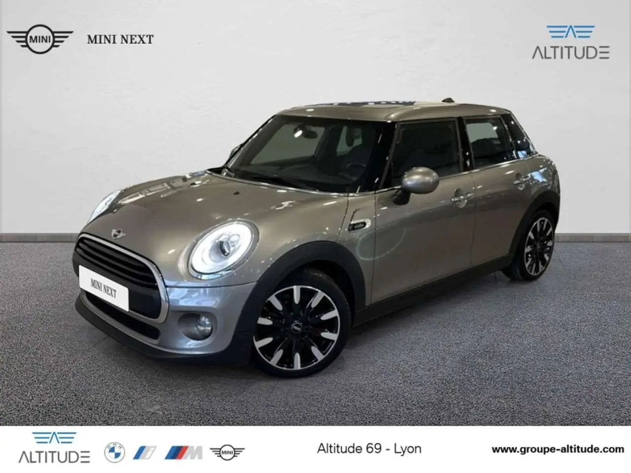 Photo 1 : Mini One 2018 Petrol