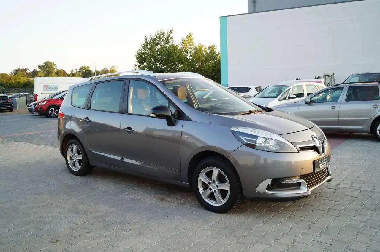 Photo 1 : Renault Grand Scenic 2016 Petrol