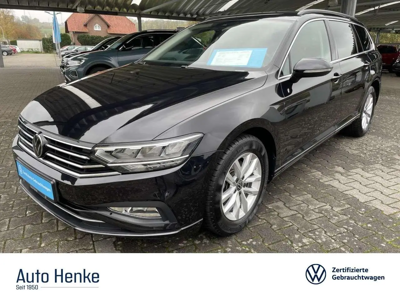 Photo 1 : Volkswagen Passat 2022 Petrol