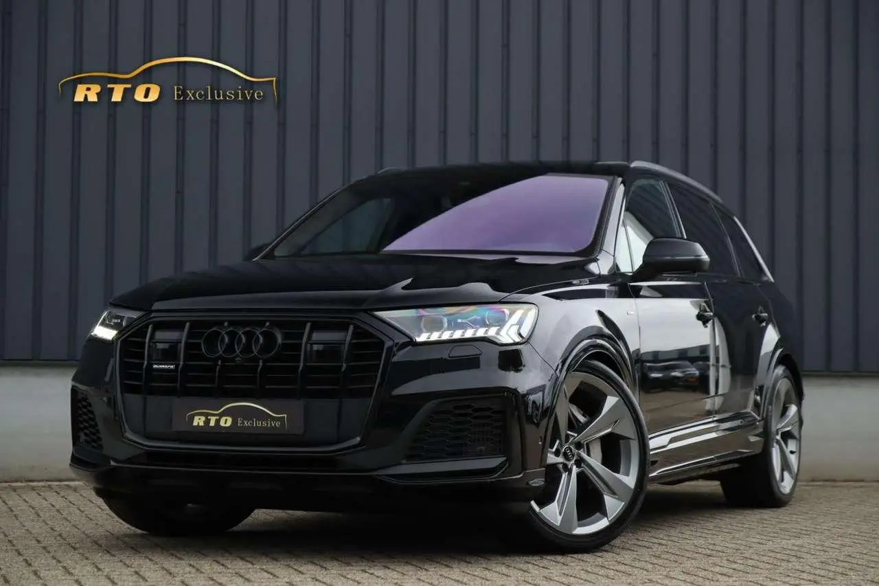 Photo 1 : Audi Q7 2020 Essence