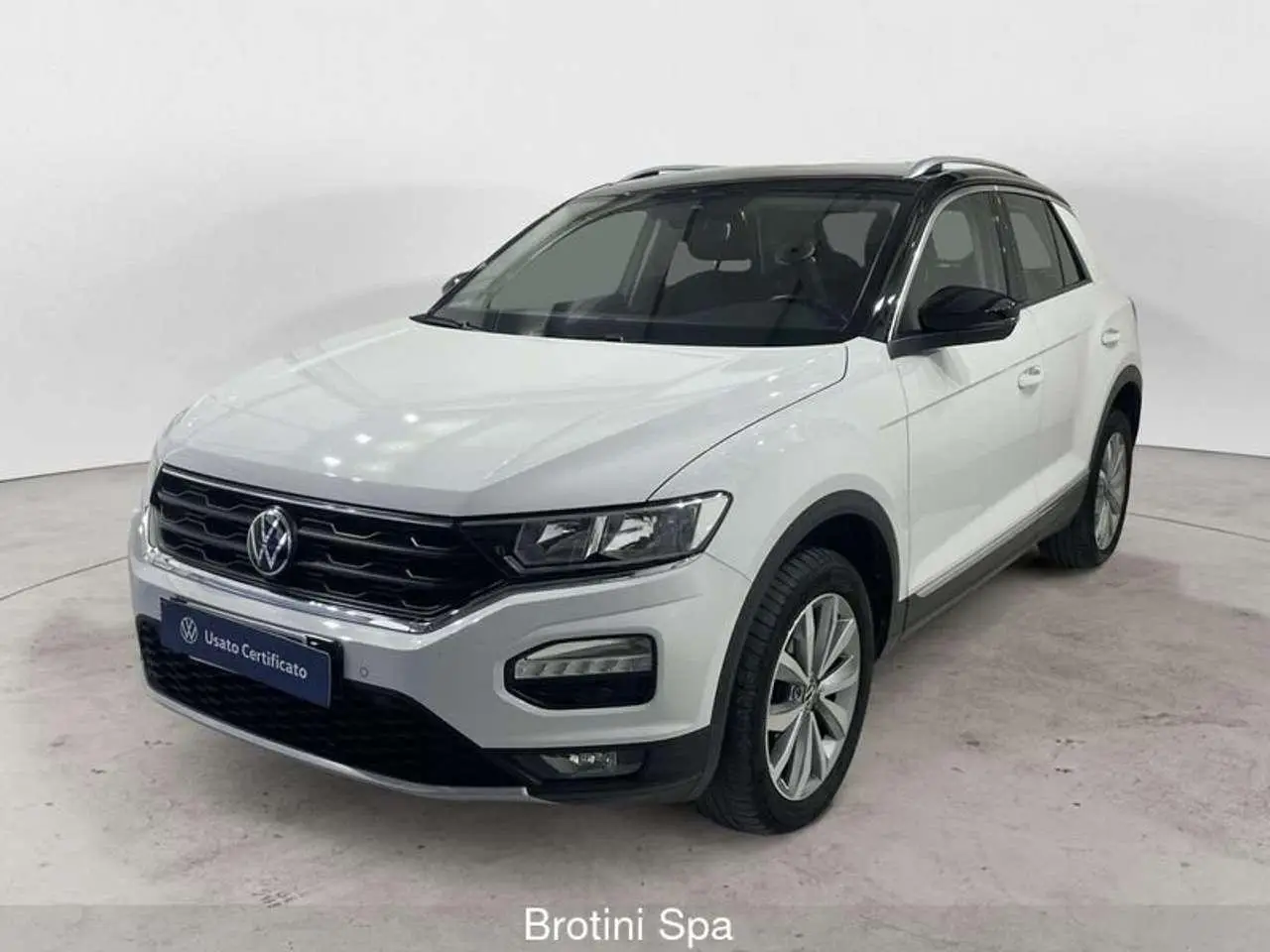 Photo 1 : Volkswagen T-roc 2020 Petrol