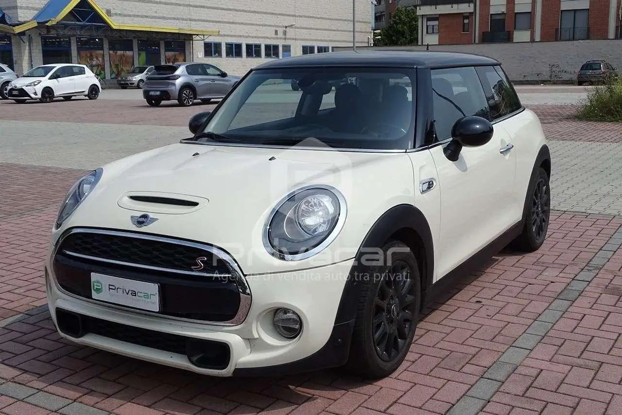 Photo 1 : Mini Cooper 2016 Diesel