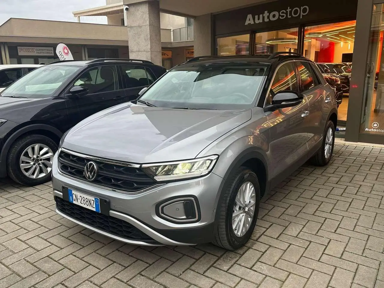 Photo 1 : Volkswagen T-roc 2023 Diesel