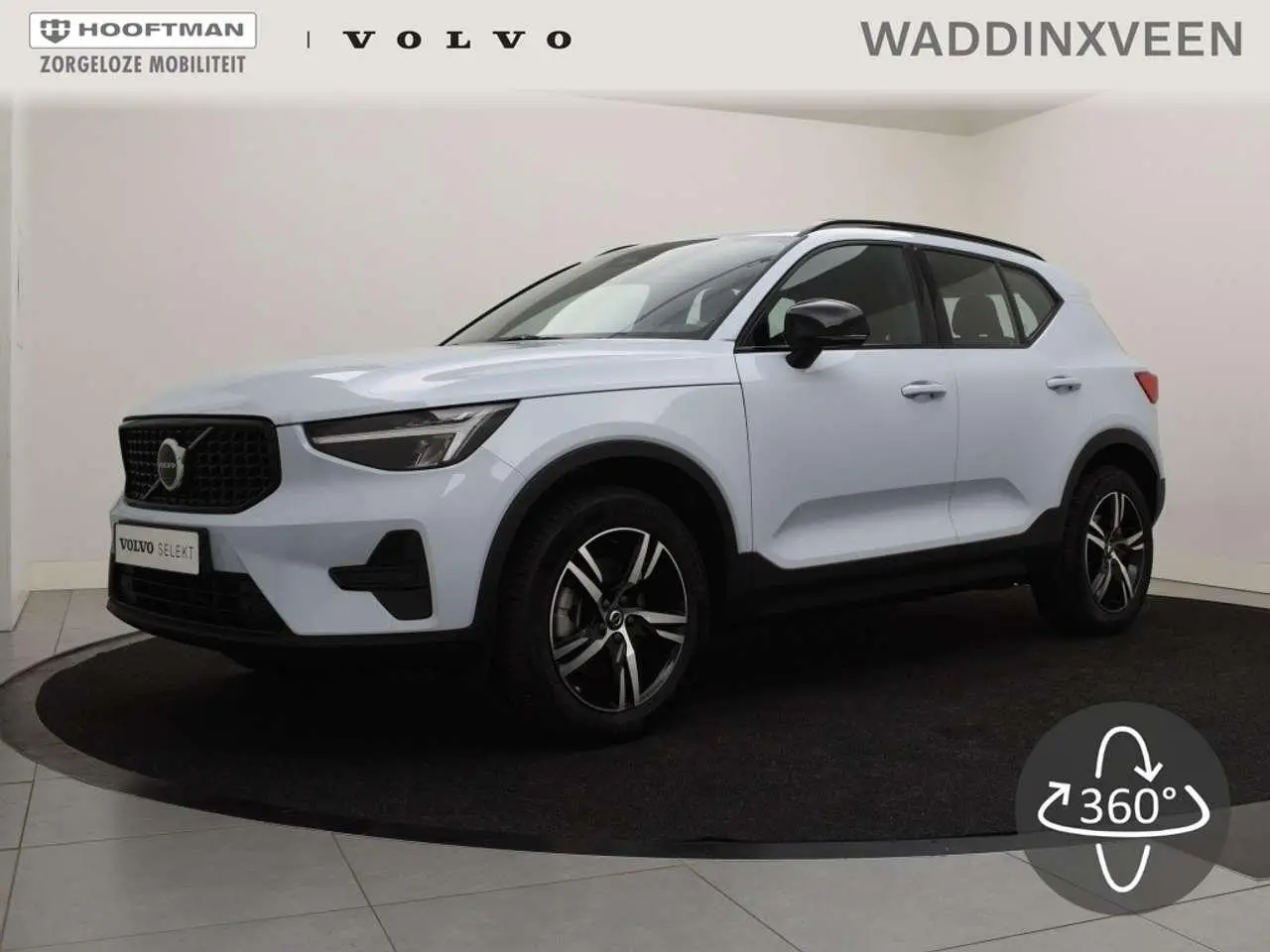 Photo 1 : Volvo Xc40 2024 Petrol