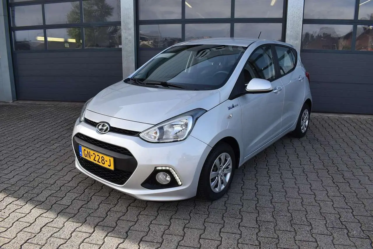 Photo 1 : Hyundai I10 2015 Petrol