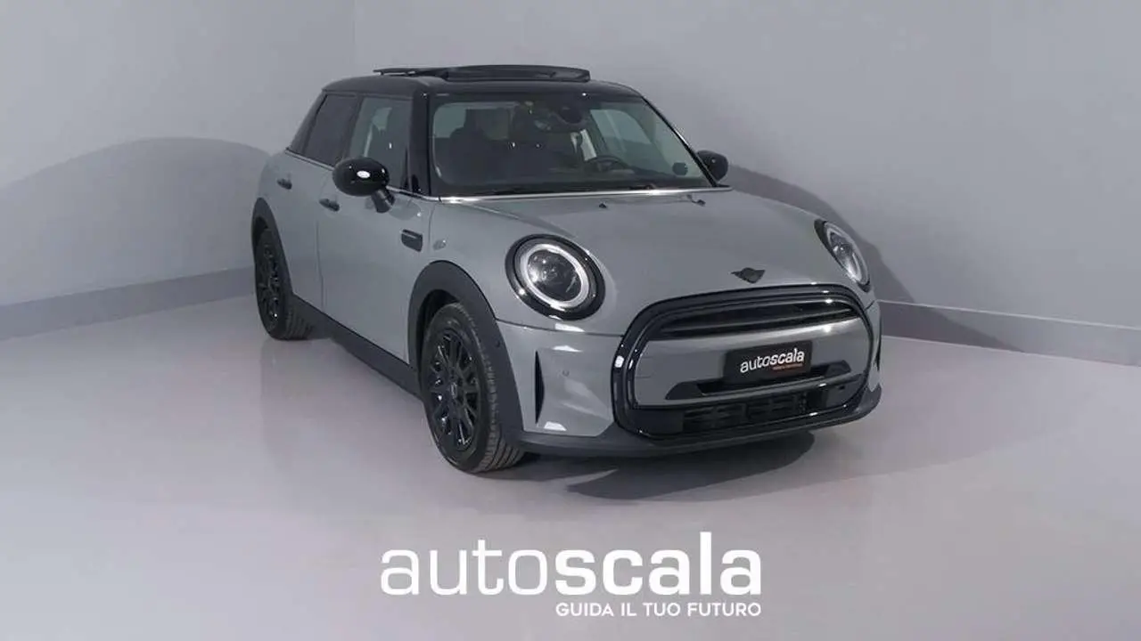 Photo 1 : Mini Cooper 2022 Petrol