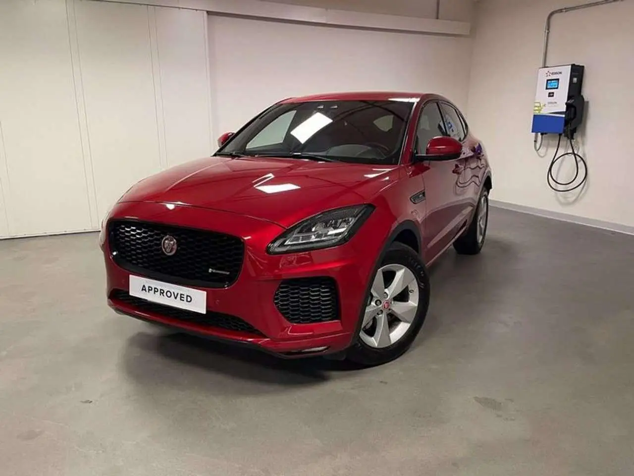 Photo 1 : Jaguar E-pace 2019 Essence