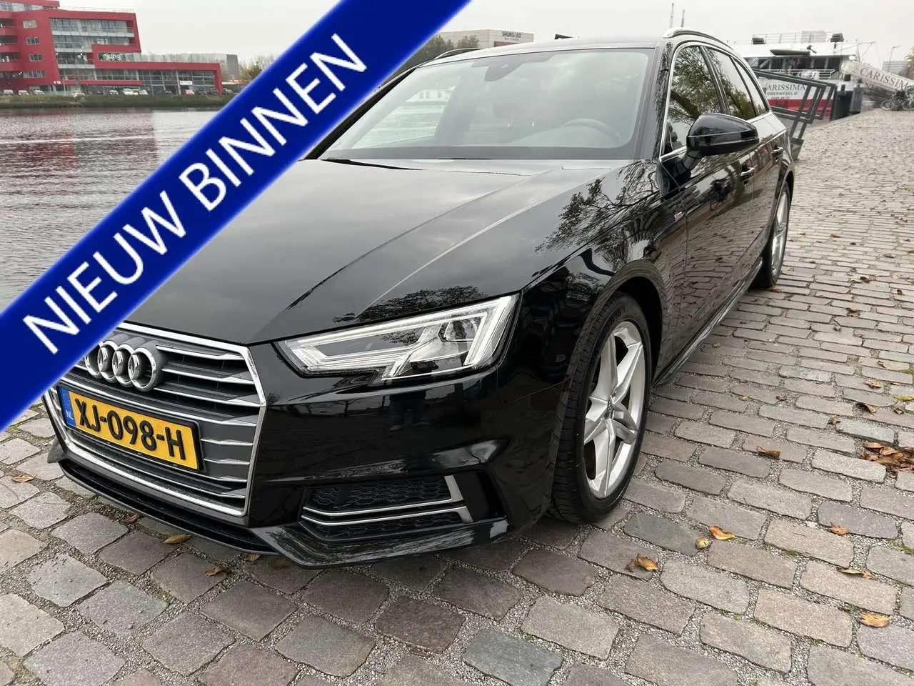 Photo 1 : Audi A4 2019 Petrol