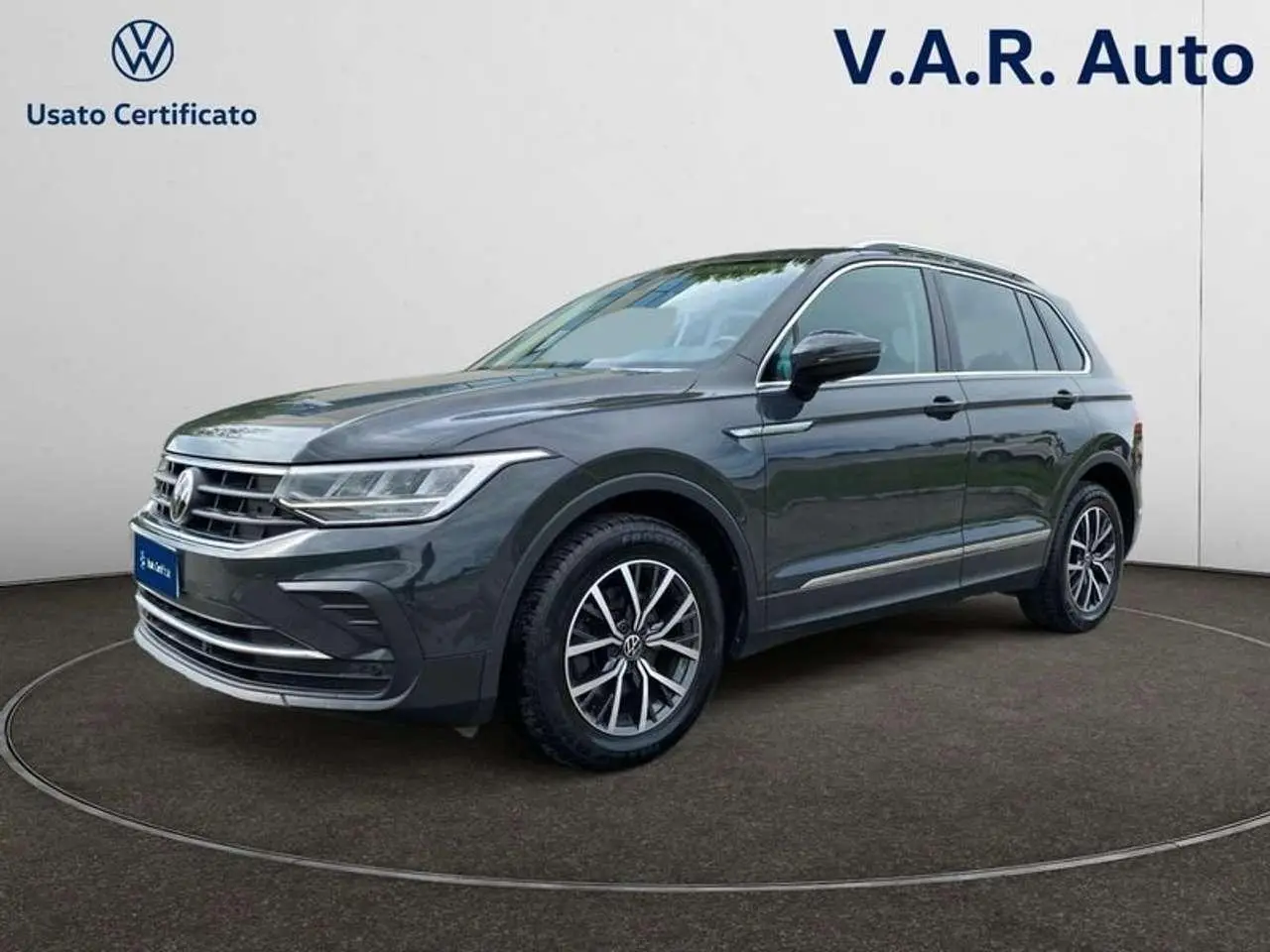 Photo 1 : Volkswagen Tiguan 2021 Diesel