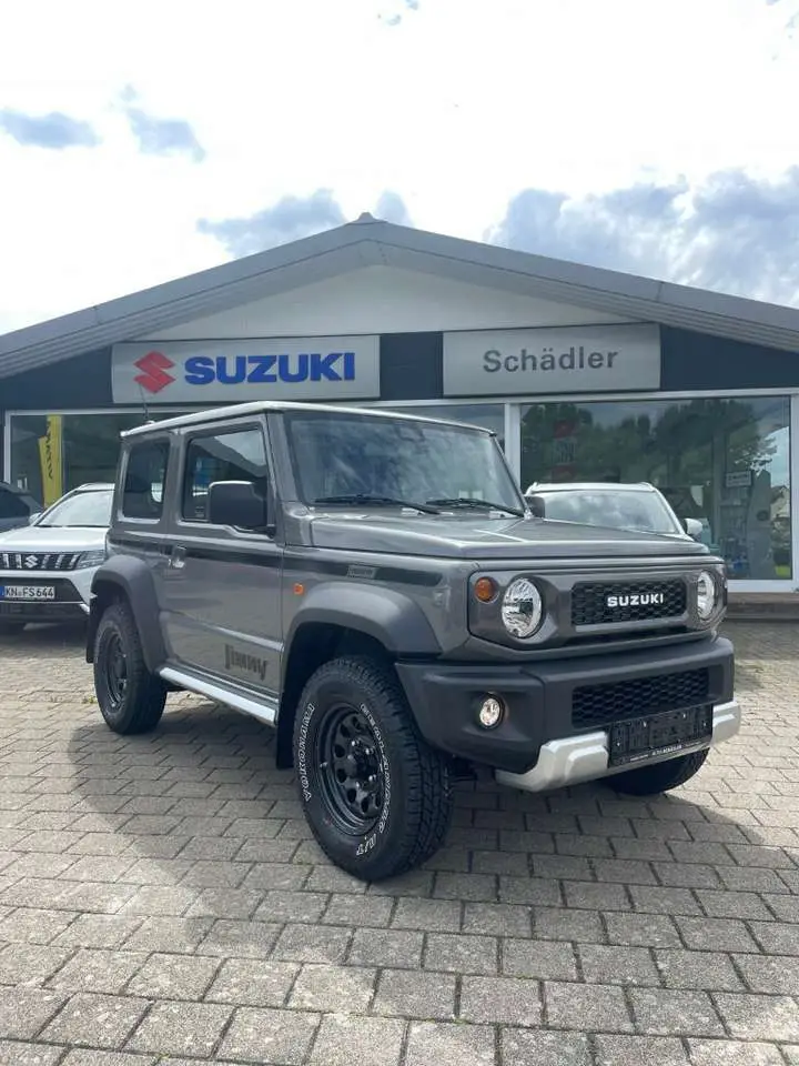 Photo 1 : Suzuki Jimny 2024 Petrol