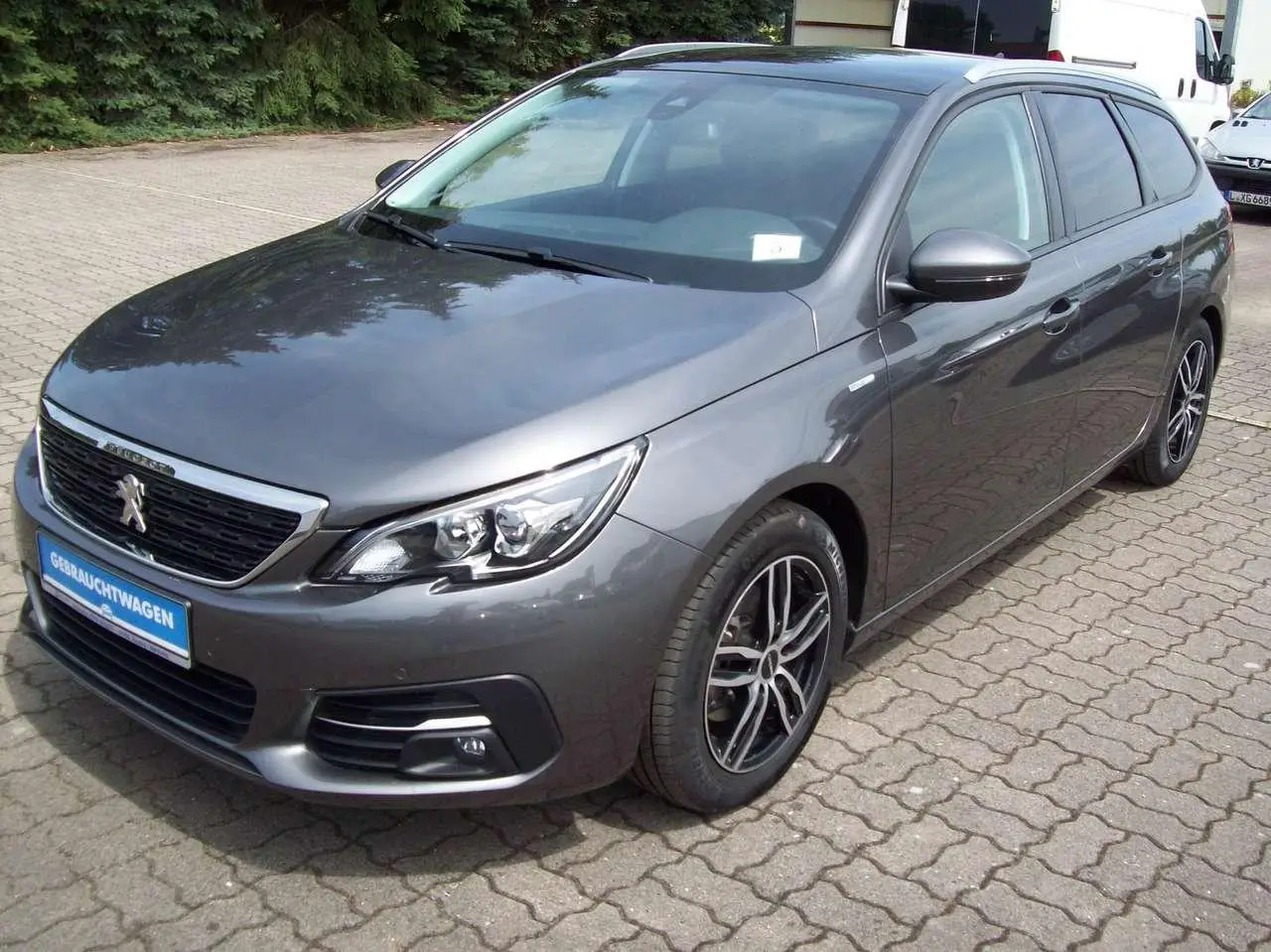 Photo 1 : Peugeot 308 2020 Petrol